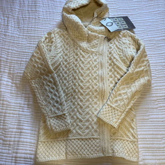 Aran Cable Knit Hoodie With Celtic Side Zip - Picture 4 of 6